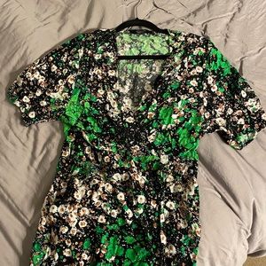 & Other Stories wrap dress w POCKETS